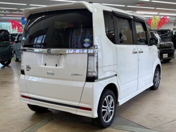 N-BOX+カスタム G　福祉車両車いす仕様スローパー　４WD