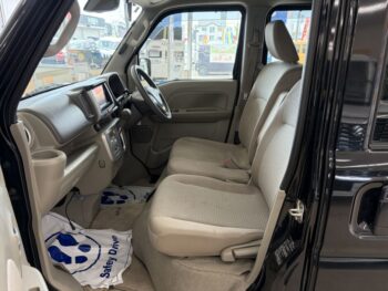 NV100クリッパーリオ E　ターボ　4WD