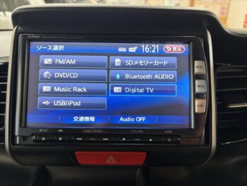 N-BOX+カスタム G　福祉車両車いす仕様スローパー　４WD
