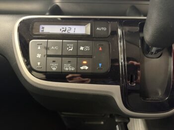 N-BOX+カスタム G　福祉車両車いす仕様スローパー　４WD