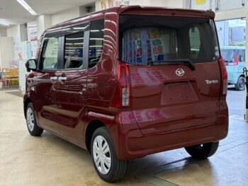 タント Xセレクション　ナビ　４WD