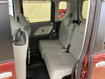 タント Xセレクション　ナビ　４WD