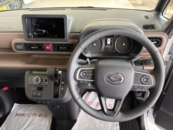 ムーヴキャンバス セオリーGターボ　純正ナビ装着用アップグレードパック　未使用車　4WD