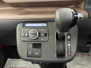 ムーヴキャンバス セオリーGターボ　純正ナビ装着用アップグレードパック　未使用車　4WD
