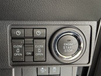 ムーヴキャンバス セオリーGターボ　純正ナビ装着用アップグレードパック　未使用車　4WD
