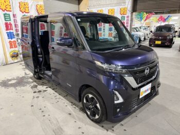 ルークス ハイウェイスターX　純正ナビTV　アラウンドビューモニター　4WD