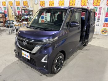 ルークス ハイウェイスターX　純正ナビTV　アラウンドビューモニター　4WD