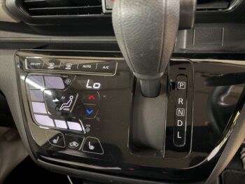 eKワゴン Ｇ　マルチアラウンドモニター 4WD