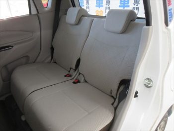 デイズ S　日産オリジナルナビ取付パッケージ・レス　エマージェンシーブレーキ　4WD