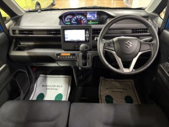 ワゴンR ハイブリッドＦＺ セーフティパッケージ装着車　純正ナビ　ＴＶ　バックカメラ 4WD