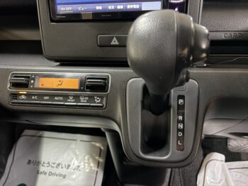 ワゴンR ハイブリッドＦＺ セーフティパッケージ装着車　純正ナビ　ＴＶ　バックカメラ 4WD