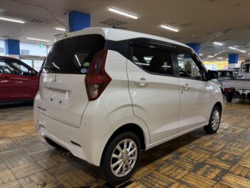 eKワゴン Ｇ　マルチアラウンドモニター 4WD