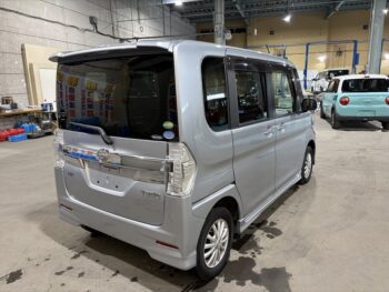 タントカスタム X　SA　純正ナビ　TV　バックカメラ　4WD