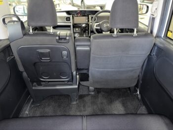 タントカスタム X　SA　純正ナビ　TV　バックカメラ　4WD