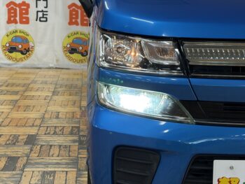 ワゴンR ハイブリッドＦＺ セーフティパッケージ装着車　純正ナビ　ＴＶ　バックカメラ 4WD
