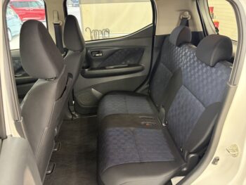 デイズ ハイウェスターX　アーバンクロム　４WD