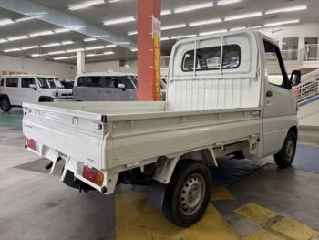ミニキャブトラック Vタイプ　パワステ付・エアコン無し　4WD
