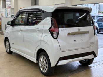 デイズ ハイウェスターX　アーバンクロム　４WD