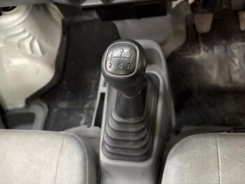 ミニキャブトラック Vタイプ　パワステ付・エアコン無し　4WD
