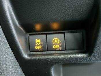 スペーシアカスタム ハイブリッド　XS　全方位モニター付純正9インチTV　スズキコネクト　未使用車　4WD