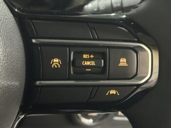 スペーシアカスタム ハイブリッド　XS　全方位モニター付純正9インチTV　スズキコネクト　未使用車　4WD