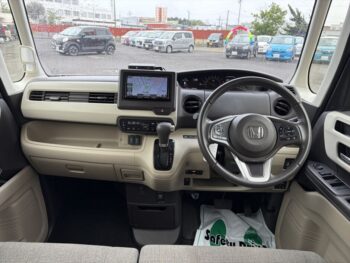 N-BOX Ｇ・Ｌ ターボ ホンダセンシング ナビ・バックカメラ 4WD