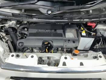 タント X　ターボ　4WD