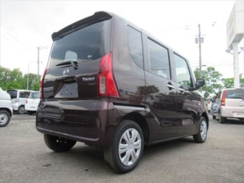 タント L IDLEレス 未使用車 4WD