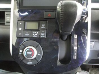 タントカスタム RS　ターボ　トップエディション　SAⅢ　4WD