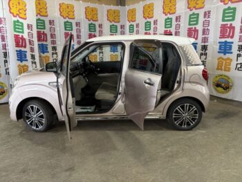 ピクシスジョイ Ｆ　Ｇ　ＳＡⅢ 純正ナビ・ＴＶ・Ｂカメラ　4WD