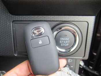 タント L IDLEレス 未使用車 4WD