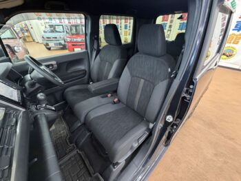 N-WGNカスタム Ｌホンダセンシング　純正ナビ・ＴＶ・バックカメラ 4WD