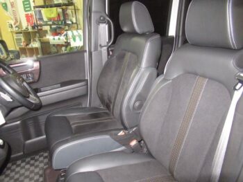 N-BOXカスタム G　EXターボ　ホンダセンシング 4WD