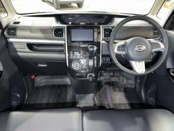 タントカスタム RS　ターボ　トップエディション　SAⅡ　純正ナビTV　バックカメラ　4WD
