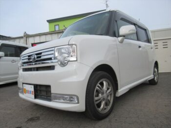 ピクシススペースカスタム X　4WD