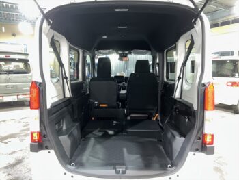 N-VAN ファン　未使用車　4WD