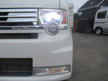 ピクシススペースカスタム X　4WD