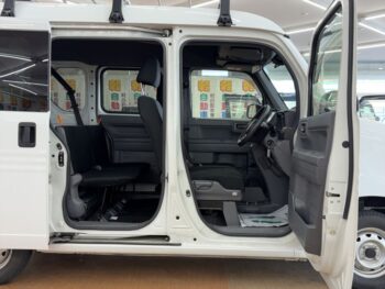 N-VAN Ｇホンダセンシング　純正ナビ付 4WD