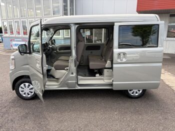 エブリイバン ジョイン 未使用車 4WD
