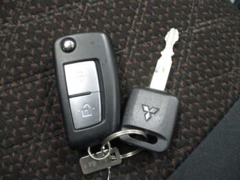 eKクロススペース M　ニーエアバックレス　4WD