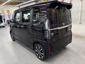 N-BOXカスタム G・Lホンダセンシング 4WD