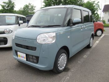ムーヴキャンバス セオリーX 未使用車 4WD