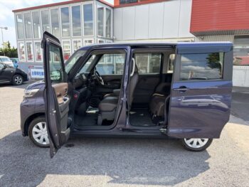 eKクロススペース Ｔ ターボ プレミアムインテリアパッケージ ナビTV・バックカメラ 4WD