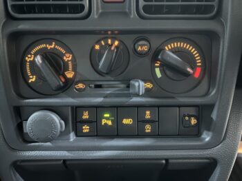 キャリイトラック KC　エアコン　パワステ　デュアルブレーキサポート　未使用車　4WD