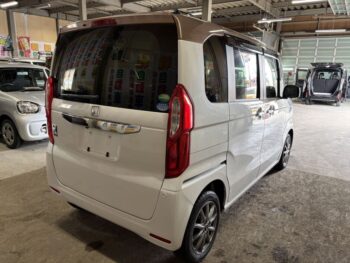 N-BOX Ｇ・Ｌホンダセンシング　カッパーブラウンスタイル　ナビ・ＴＶＢカメラ 4WD