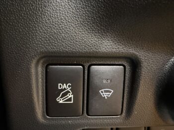 ピクシスジョイ Ｃ Ｇ ＳＡⅢ プライムコレクション　純正ナビ　ＴＶ　バックカメラ 4WD