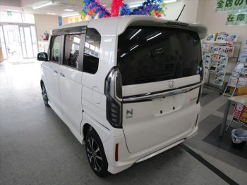 N-BOXカスタム G　Lホンダセンシング 4WD