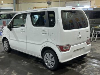 ワゴンR ハイブリッドFX　S　全方位モニター付ディスプレイオーディオ・スズキコネクト　4WD