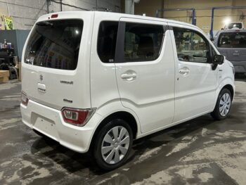 ワゴンR ハイブリッドFX　S　全方位モニター付ディスプレイオーディオ・スズキコネクト　4WD