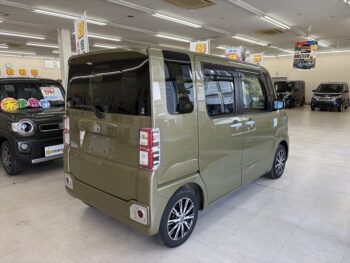 ピクシスメガ Ｇターボ　ＳＡⅢ　4WD